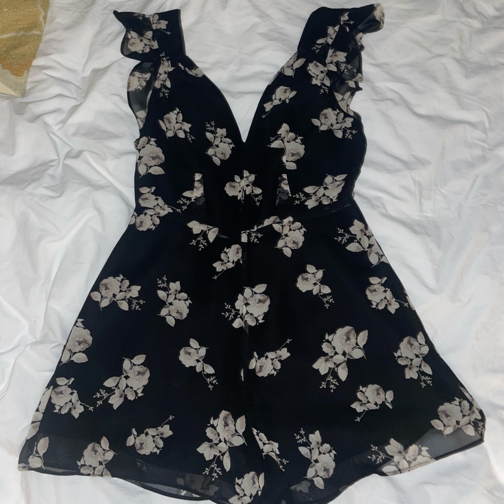 Urban outfitters floral romper size 4